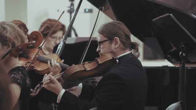 К.Гардель. Танго из к/ф «Аромат женщины»