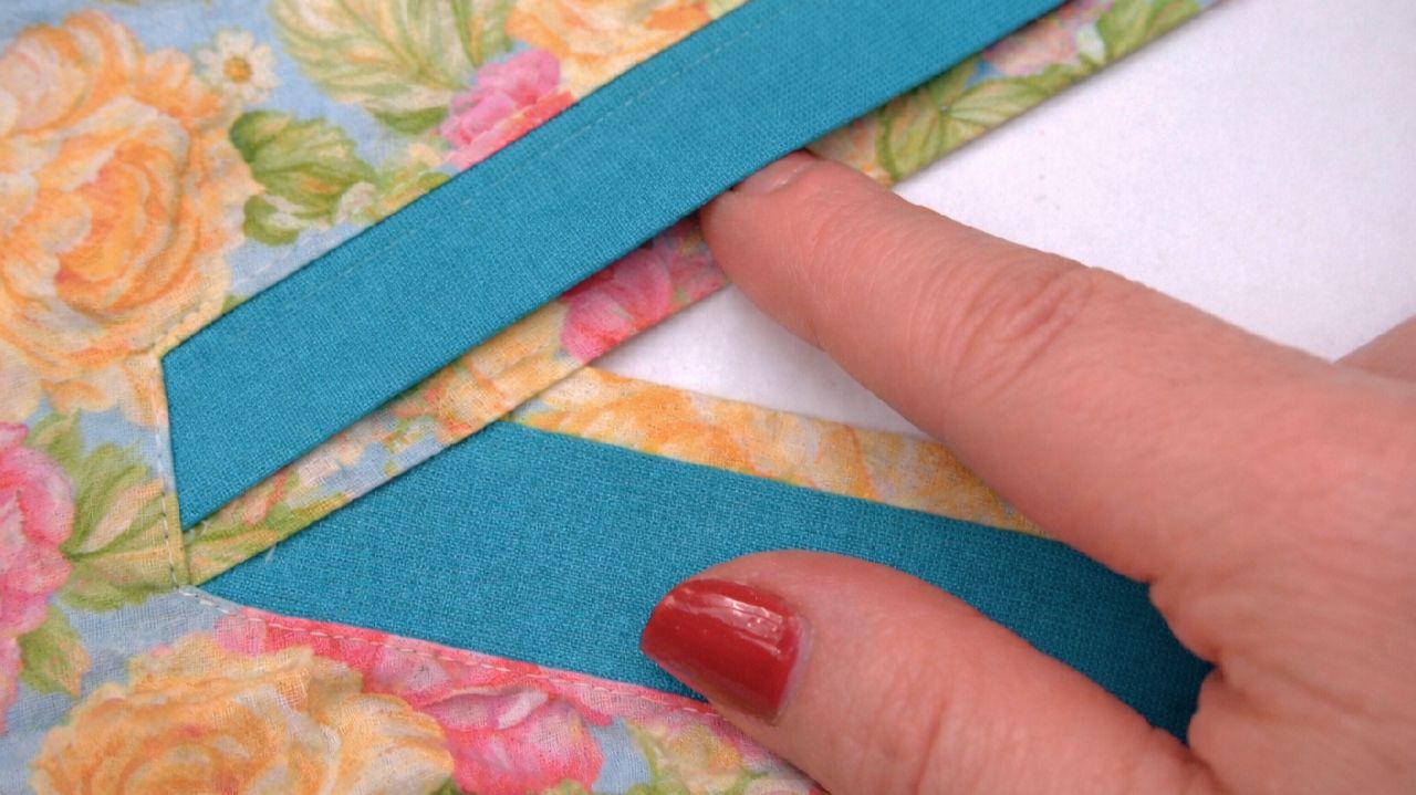 V-ГОРЛОВИНА БЫСТРЕЕ и АККУРАТНЕЕ! Неизвестный секрет шитья