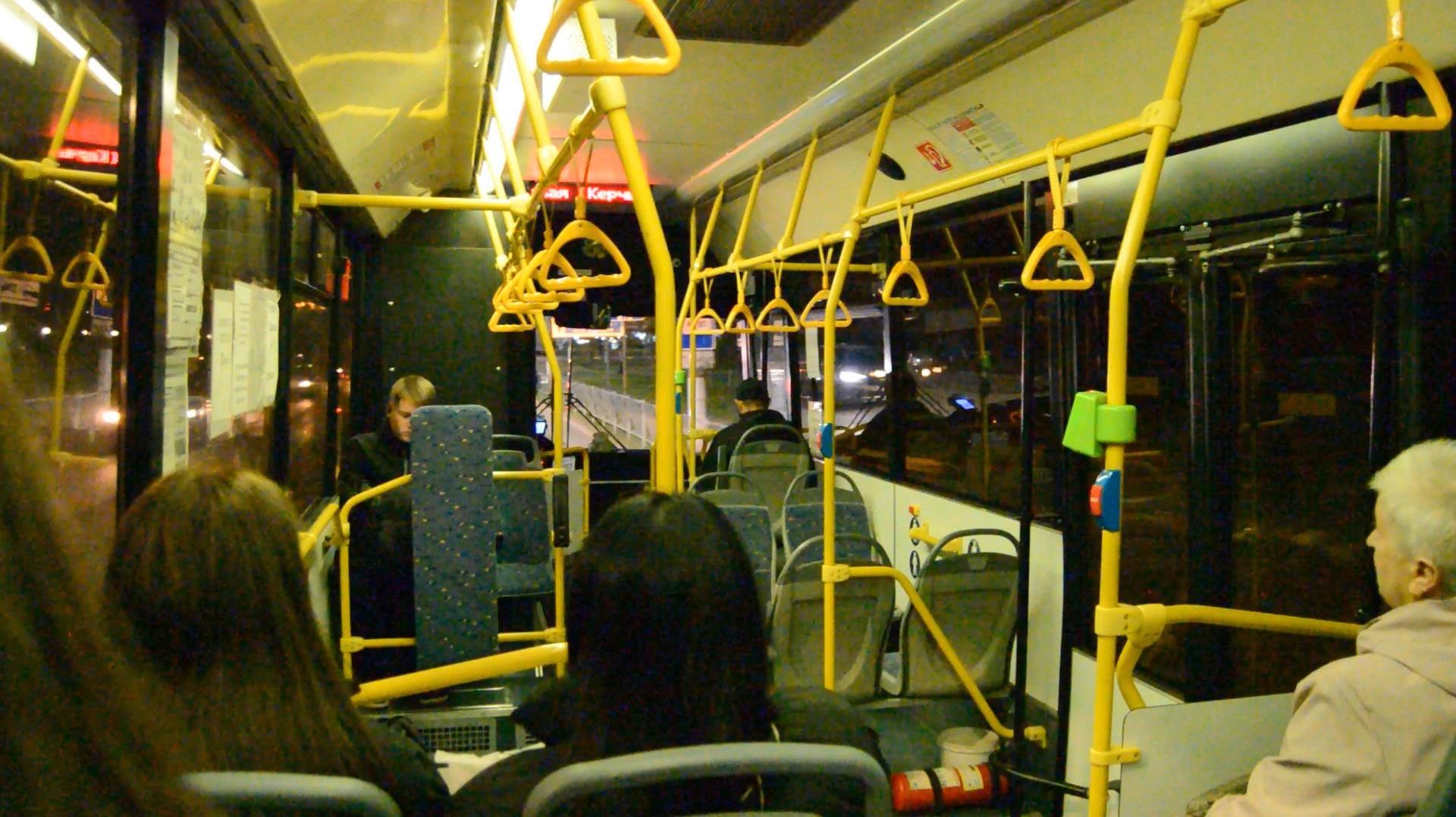 В_салоне_автобуса_маршрута_547_Керчь_-_Вокзал_Керчь-Южная_20221027