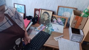 Муж занимается ремонтом стиральной машины, я убираюсь.