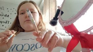 Асмр проверим тебя на чувствительность кожи лица и шеи.