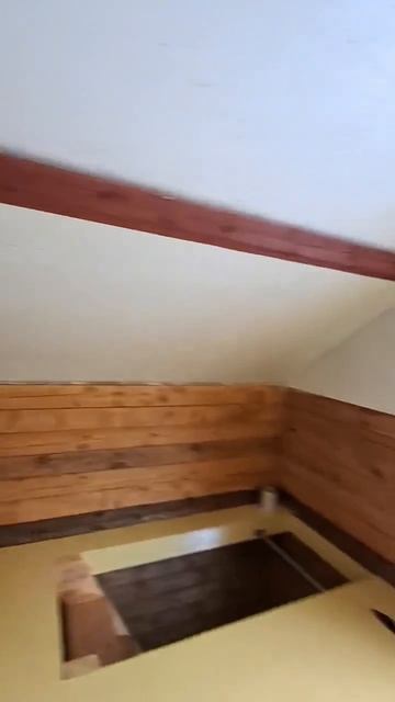 Дом. Максимально выгодная и удобная локация, на повороте въезда в Исакогорку с Архангельского шоссе.