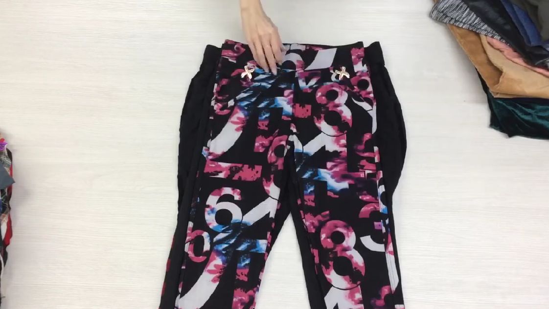 с583бл. Брюки, легинсы женские Канада