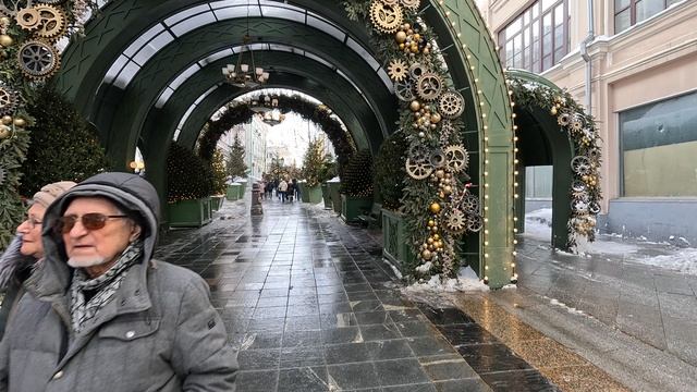 Прогулка по Москве: Кузнечный мост в марте 2026 года