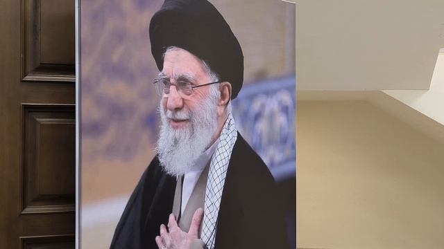 В посольстве Ирана в Душанбе открыли Книгу памяти