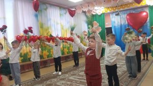 8 МАРТА. Вход