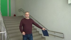 Мужчины поздравляют женщин с 8 марта