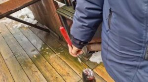 Вручение призов за пойманную форель с бирками.