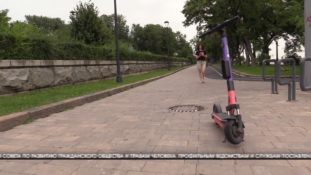 В Волгограде ограничат езду на самокатах по тротуарам смотреть онлайн