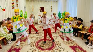 "Весна в Маслёнкино" утренник 8 марта в подготовительной группе