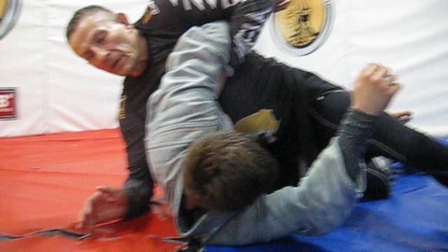 2017 год. Из контроля поперек выход на узел плеча.