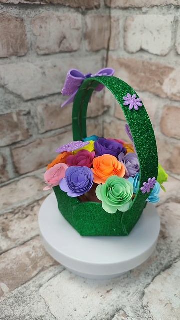 Поделка на 8 марта из фоамирана и бумаги