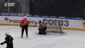 Поиск новой звезды "Авангарда" / Как дела у ЦСКА. День с Алексеем Шевченко