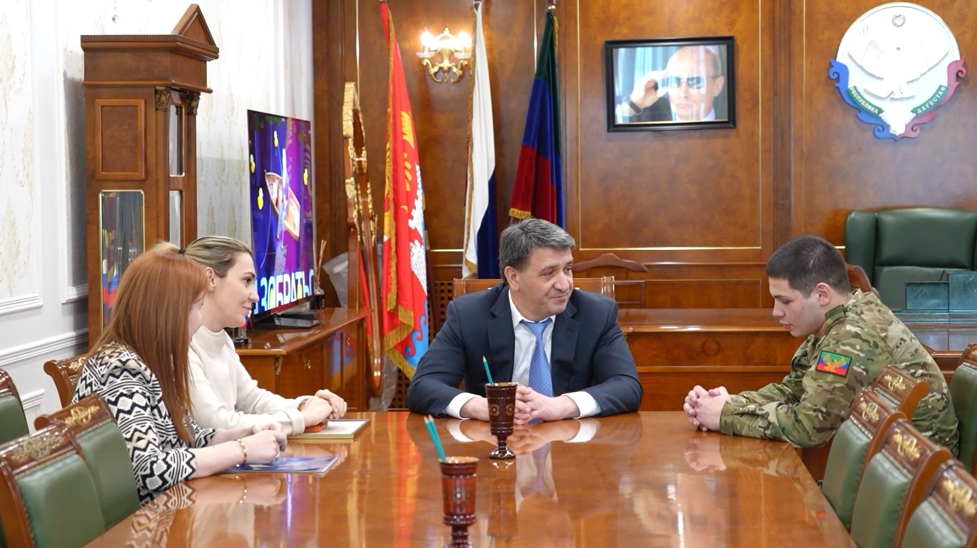 Джамбулат Салавов встретился с участником СВО Саидом Альбориевым