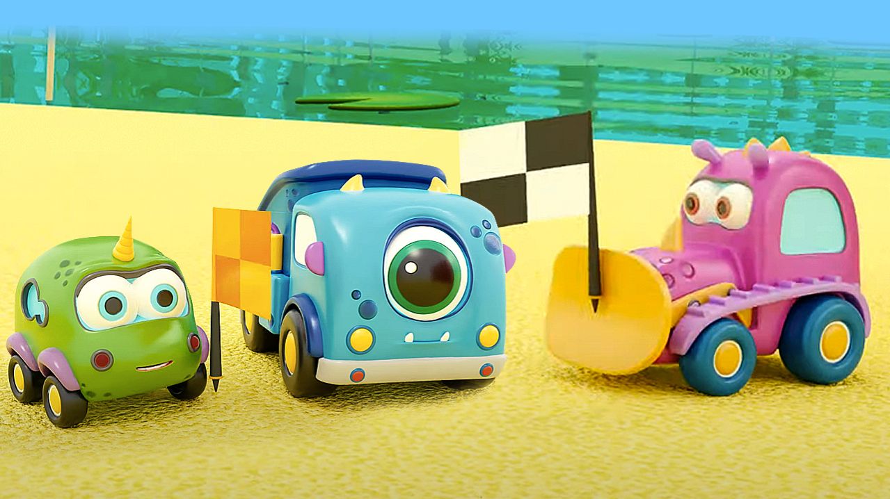 МАШИНКИ МОКАС УСТРОИЛИ ГОНКИ В ПЕСОЧНИЦЕ! 🏁🌊 Флажки, трасса и БОЛЬШАЯ ГОНКА! 🚜💨