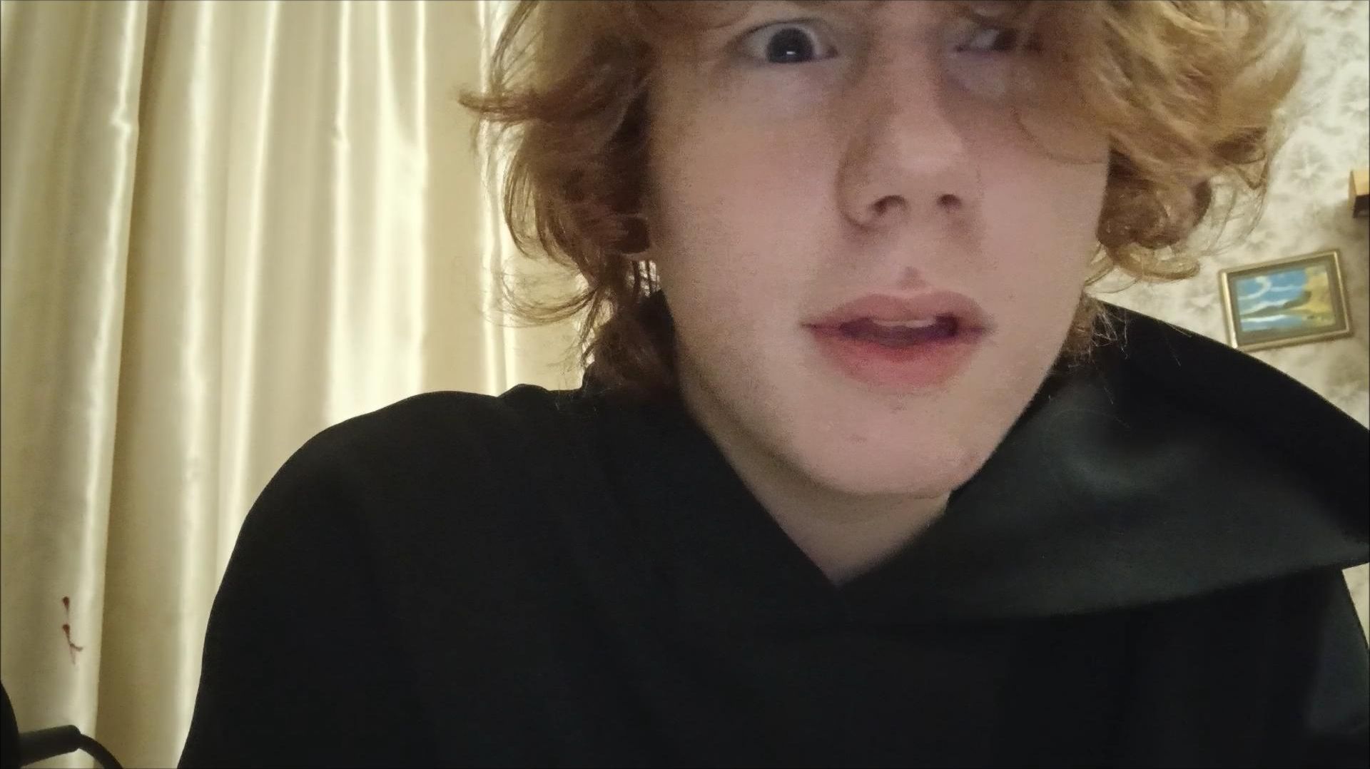 гуляю и страдаю фигнёй (первое видео с монтажом, так что не судите строго)