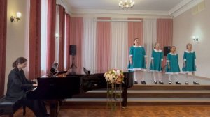 Что мы родиноой зовём-муз Г Струве сл В Степанова. Вокальный ансамбль-Весёлые нотки.