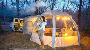 Кемпинг в глухом лесу в прозрачной купольной палатке. Готовлю банановый кастелло и куриный суп