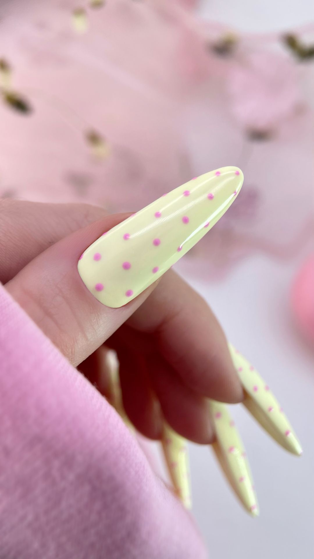 КОЛЛЕКЦИЯ ГЕЛЬ-ЛАКОВ МОНА