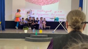 КГБОУ Школа 3 концерт женскому дню к 6 марта (8 марта)
3 номер Сценка для вас мамы
