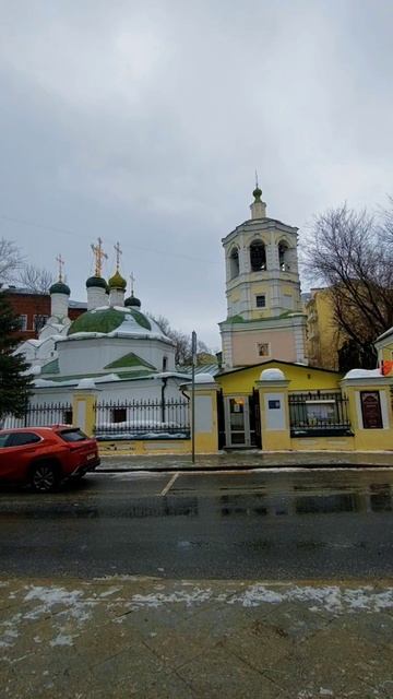 Храм, который хотели снести трижды, но он выстоял. Церковь Успения Пресвятой Богородицы в Путинках.