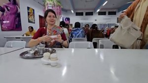 Прощальный вечер в Путтапарти. Ужин в ашраме. Чай на улице. Пора уезжать... Индия.