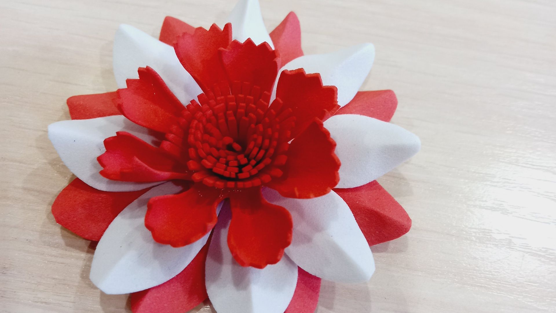 Оригинальный цветок из фоамирана. МК цветы своими руками