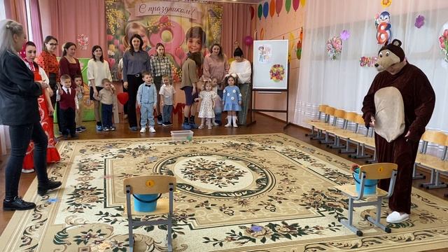 утренник 8 марта