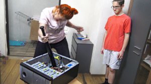 МАМА РАЗБИЛА БИТОЙ КОМПЬЮТЕР СЫНУ В РЕАЛЬНОЙ ЖИЗНИ ИЗ-ЗА МАЙНКРАФТ!