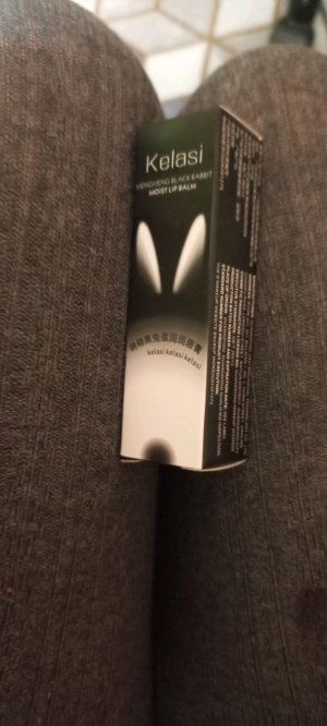 помада зайчик