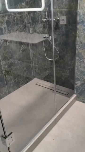 Стеклянная душевая в частные апартаменты