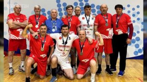 Дагестанские ветераны волейбола серебряные призеры Кубка страны