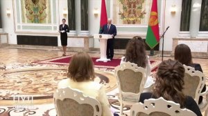 Лукашенко призвал женщин жаловаться ему в ТикТок на обидчиков!