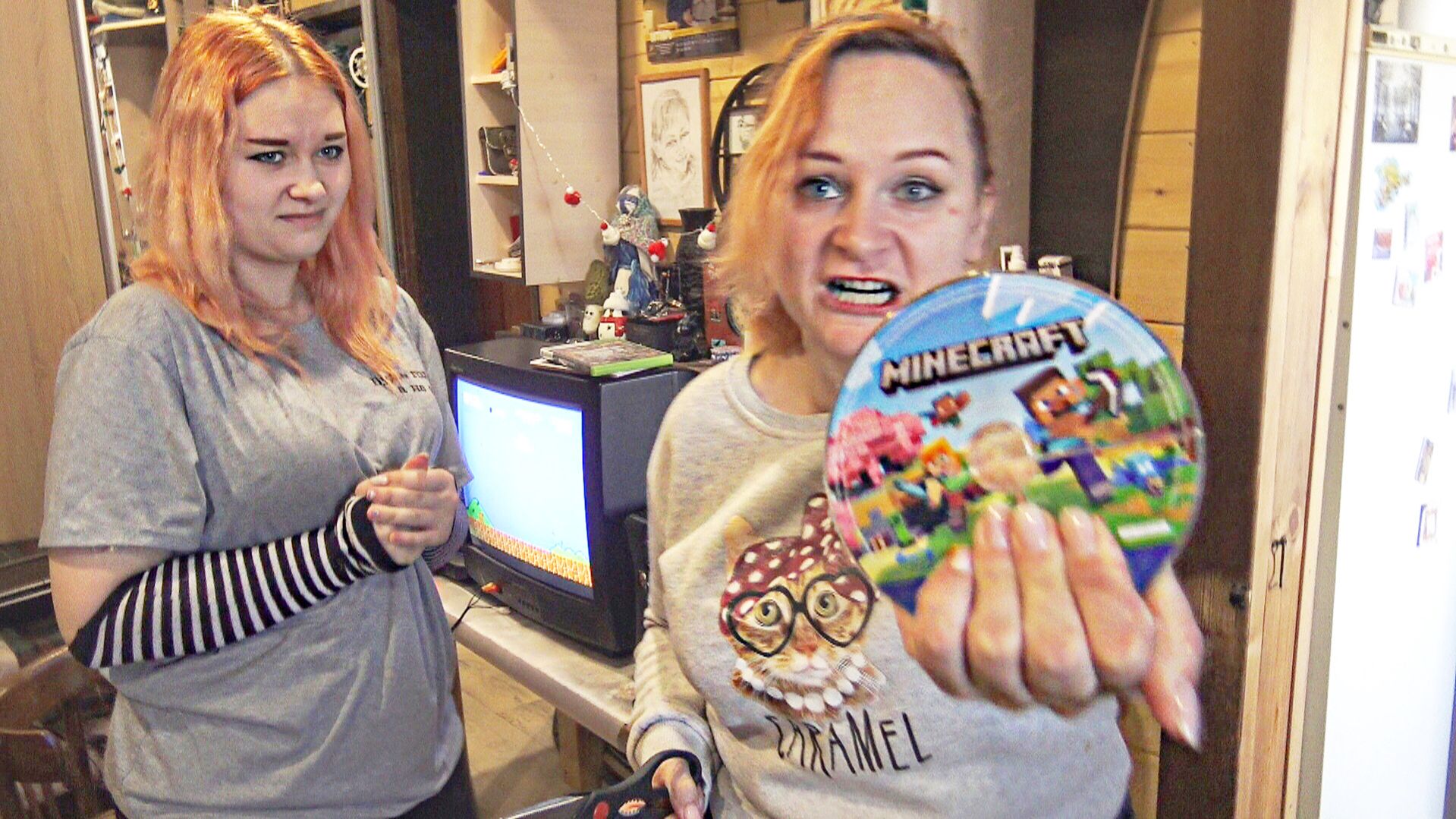 МАМА СЛОМАЛА ДИСК МАЙНКРАФТ ПОПОЛАМ В РЕАЛЬНОЙ ЖИЗНИ!