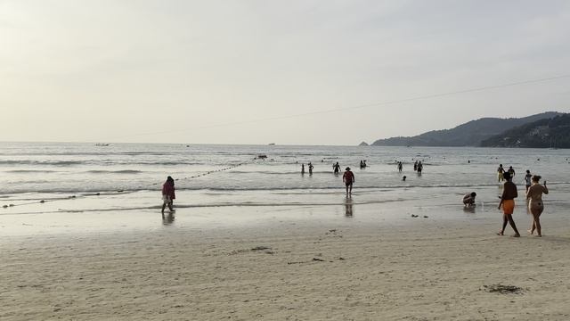 Зимовка в Тайланде с годовасиком 20.1.26 Пляж друзья солнце море ужин