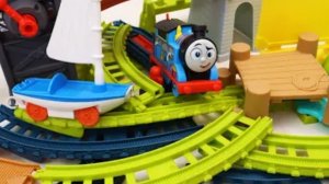 Паровозик Томас учится проезжать через разводные мосты, для детей. Видеодлядетей.#дети#видеодлядетей