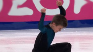 Лев Лазарев выиграл золото финала Гран-при России среди юниоров