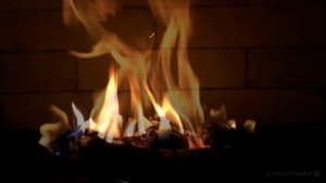 Медленно горящий камин с оранжевым пламенем | 2 часа 10 минут уютного огня с мягким потрескиванием