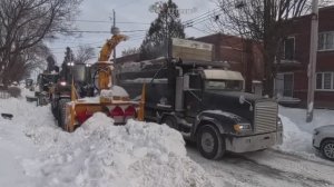 Уборочная техника после жесткой метели. Монреаль