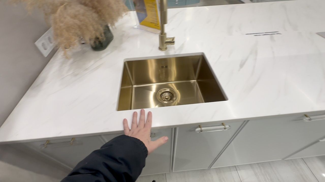 Жизнь вне орхидей- наверно МОЙКУ во временную столешницу кухни