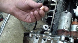 Двигатель Д-240-245 нет масла в головке блока! почему?