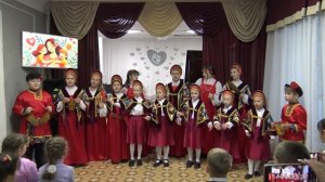 "Было у матушки 12 дочерей" русская народная песня.