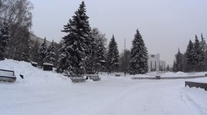 06-03-2026 прогулка по  скверу  за площадью революции  Челябинск