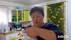 Иду к мастеру .После готовлю фаршированный перец и голубцы,бульон.