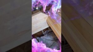 1000050375.mp4 (Собака наблюдает за устройством лестницы на 2-ой этаж в доме А-фрейм)