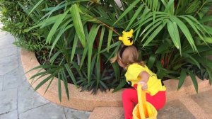 Играем в прятки с Пикачу ⧸ Охота на покемон го и покебол