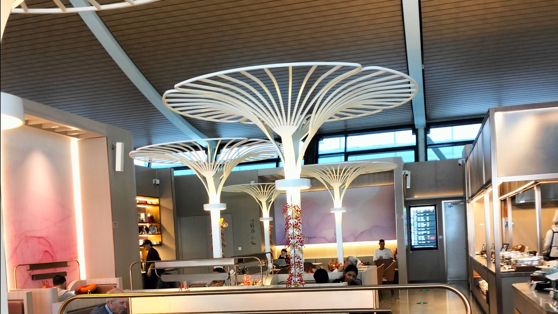 Бизнес-зал в аэропорту Шанхая (Пудун).