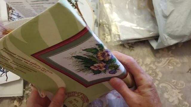 Обзор вязаных и вышитых изделий