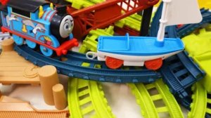 Паровозики Томас и его друзья, используем:железную дорогу, изучаем новые дороги. #дети#видеодлядетей