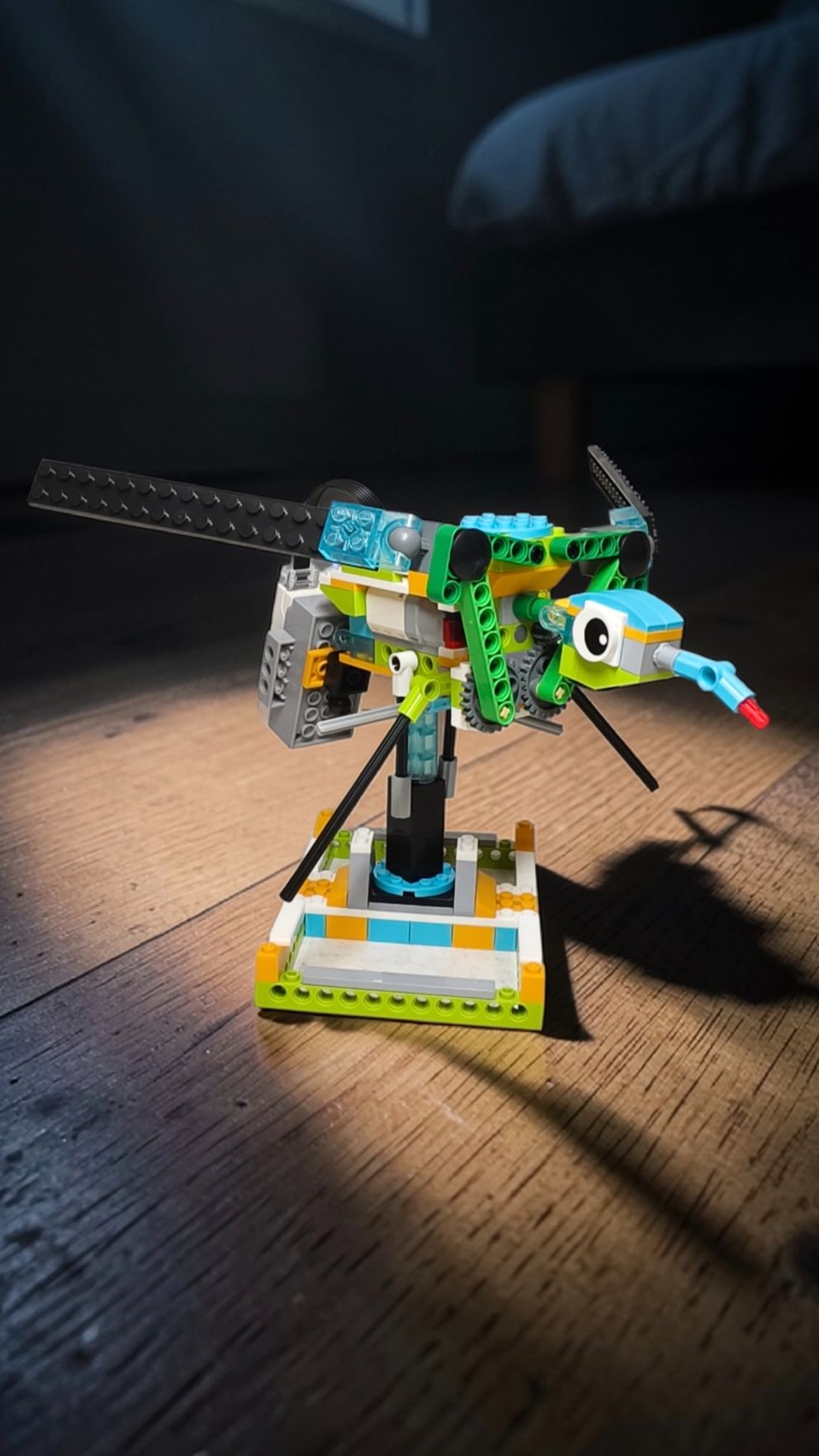 Комар. Проект Wedo 2.0